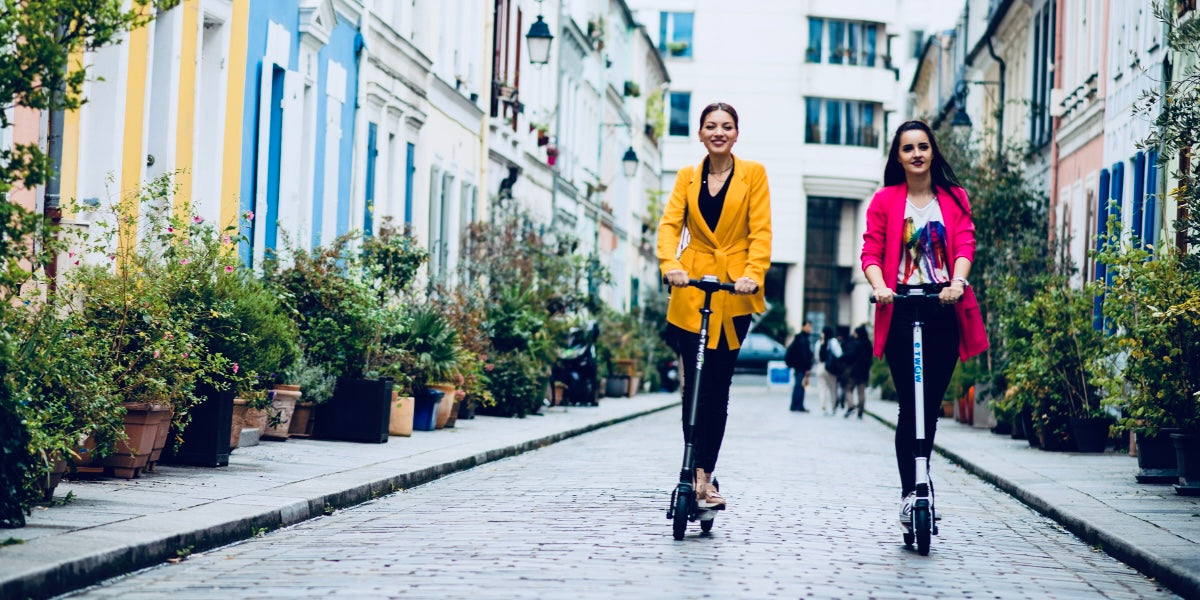 5 Gründe, warum du dir einen E-TWOW E-Scooter für deine Sommerreise kaufen solltest