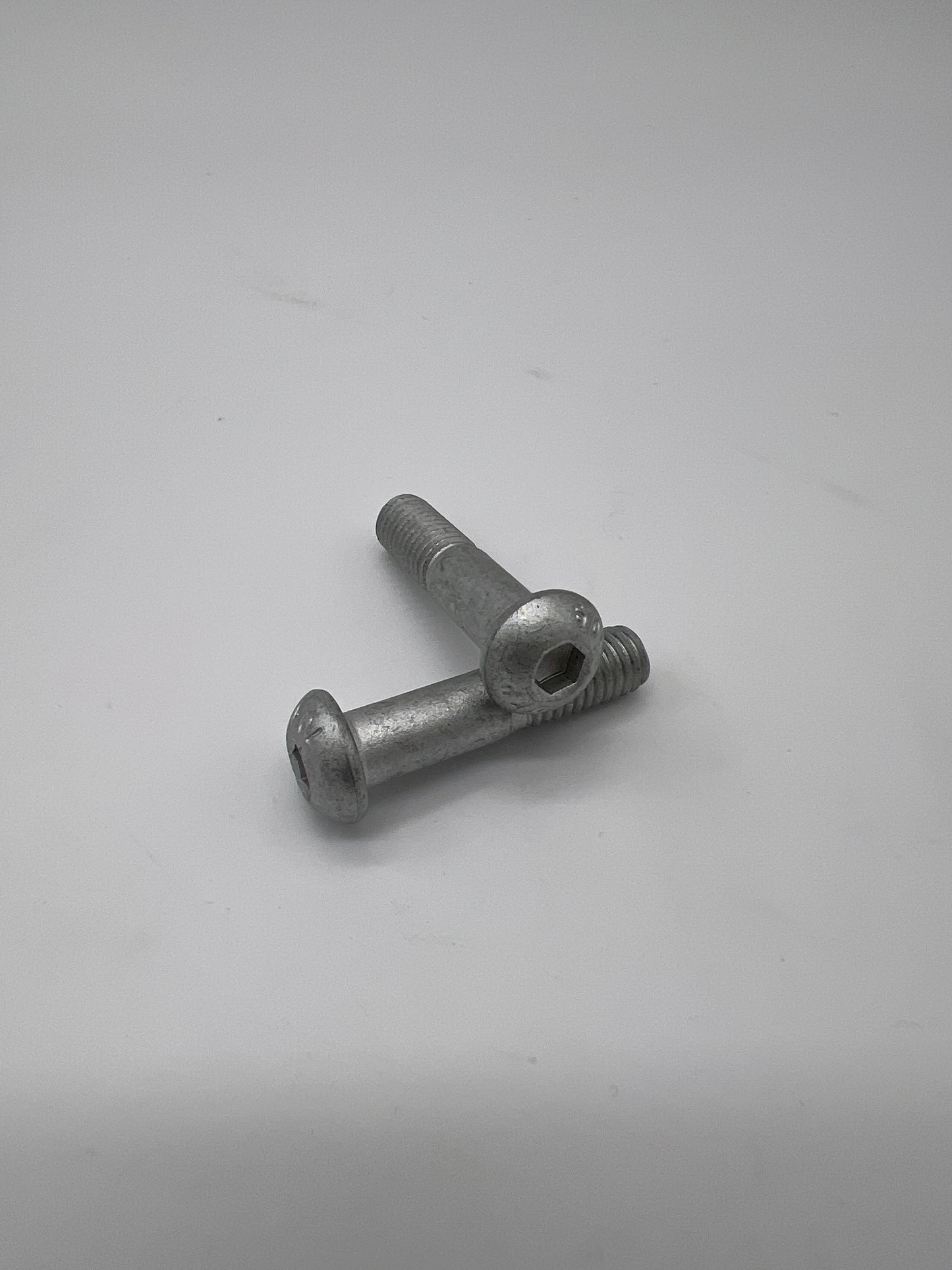 Schraube für Hinterradaufhängung